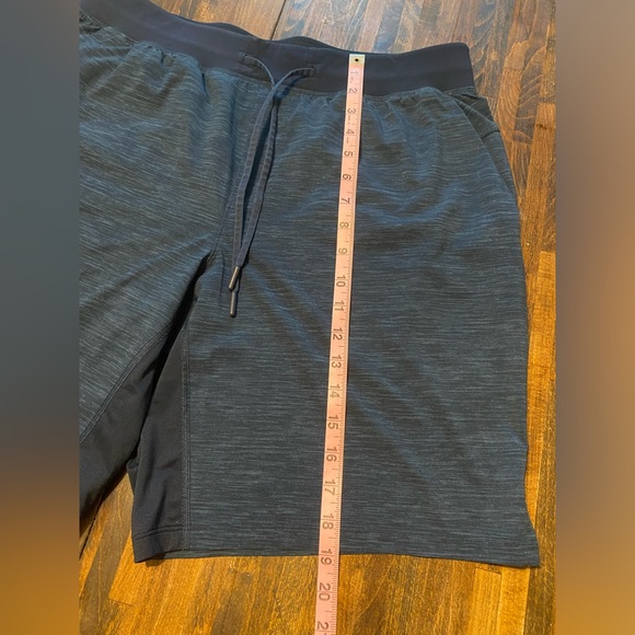 Lululemon Mens T.H.E. Linerless Training Performance Shorts Size M Navy Gym Run - Picture 8 of 8